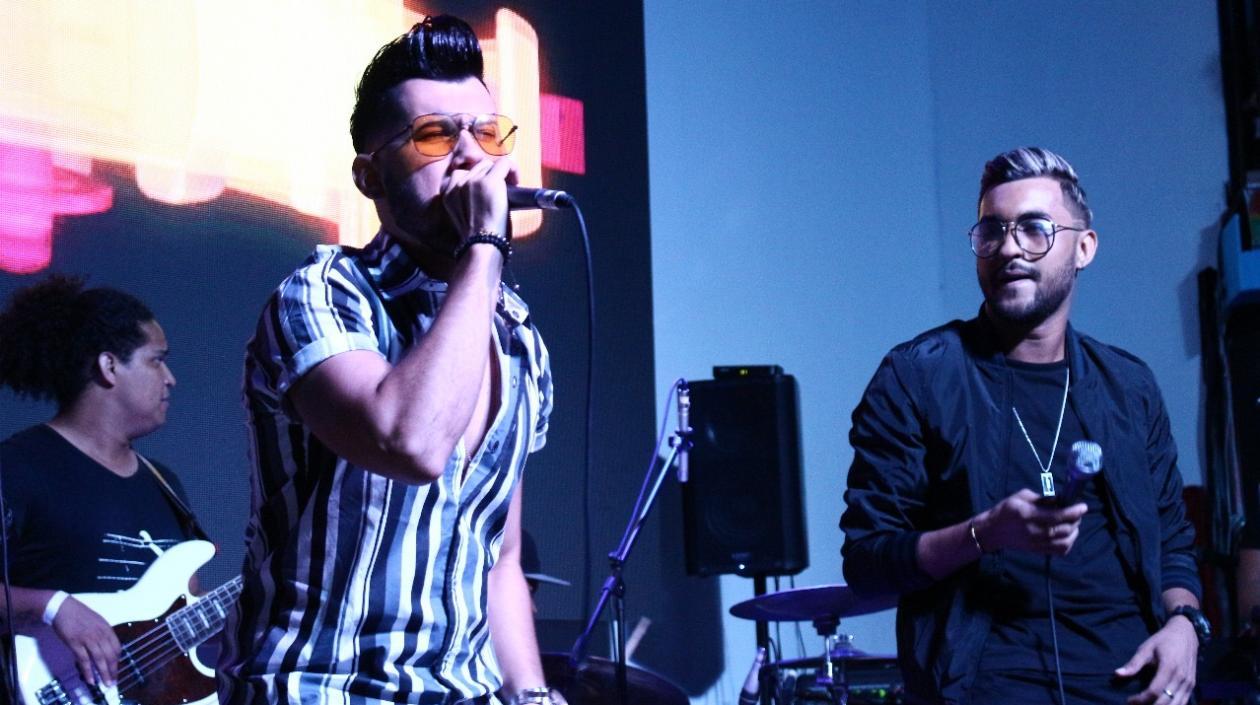 Edd y Mike, los vocalistas del grupo.