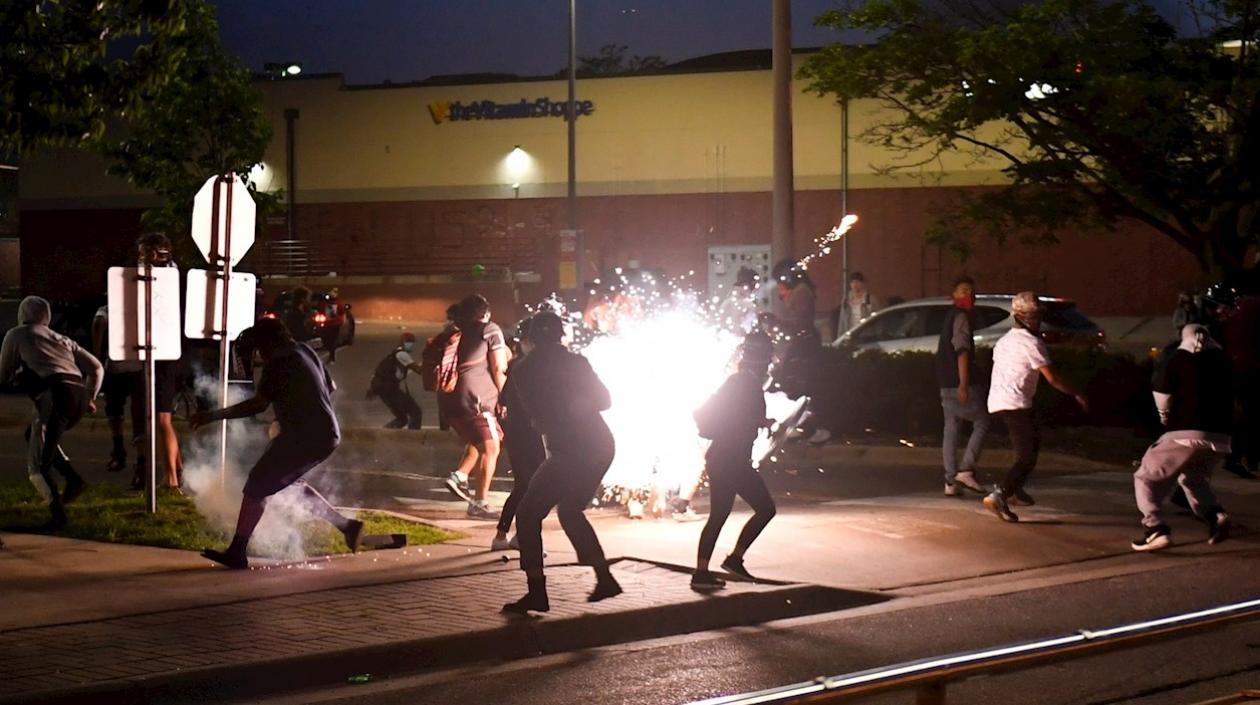 Siguen las protestas en Minesota.