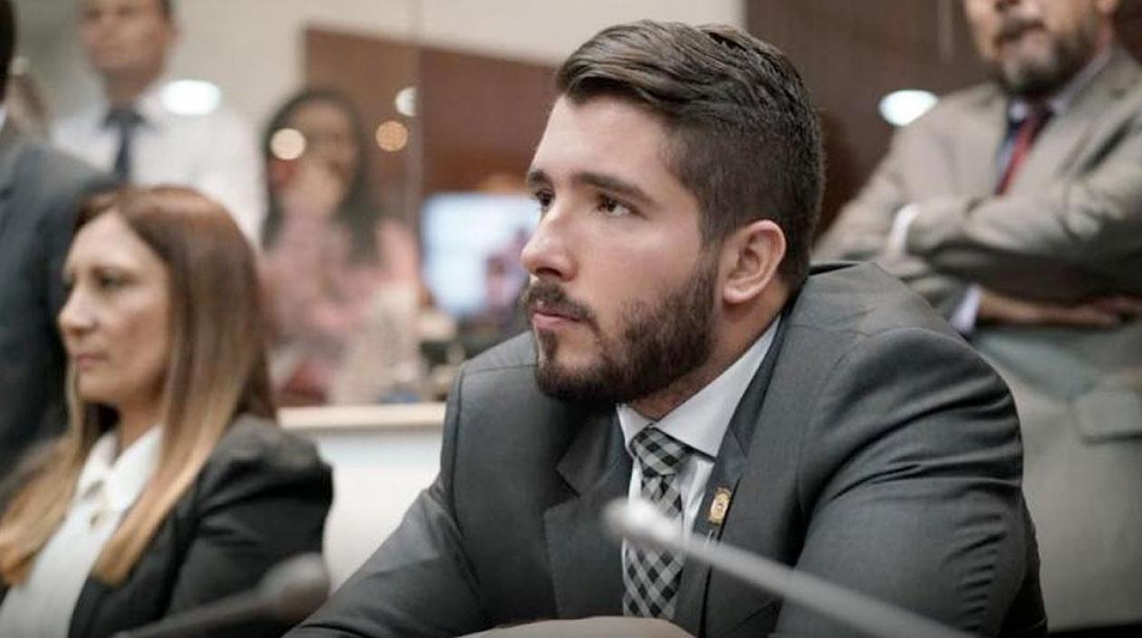 Representante Jose Luis Correa