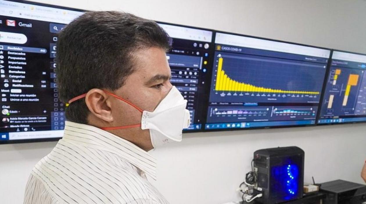 Alcalde Rodolfo Ucrós.