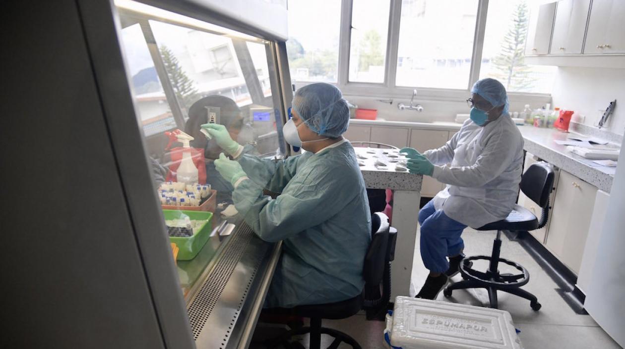 Laboratorio de muestras del INS.