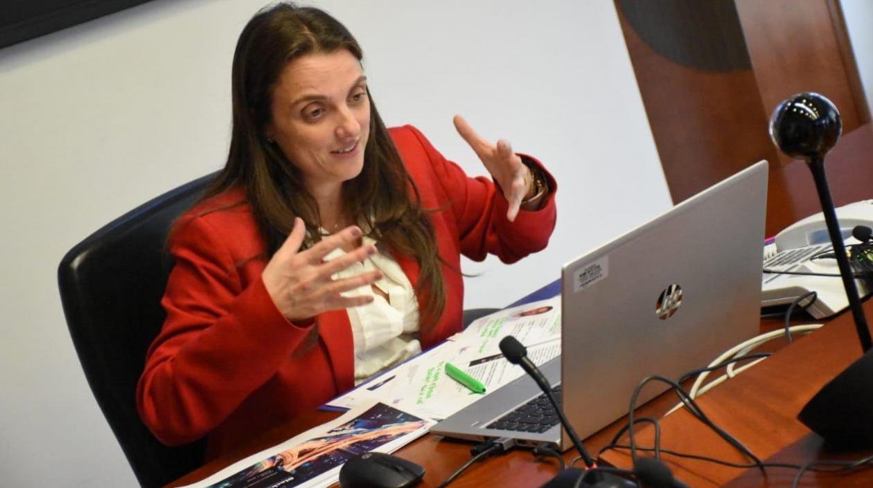 La Ministra de las TIC, Karen Abudinen.