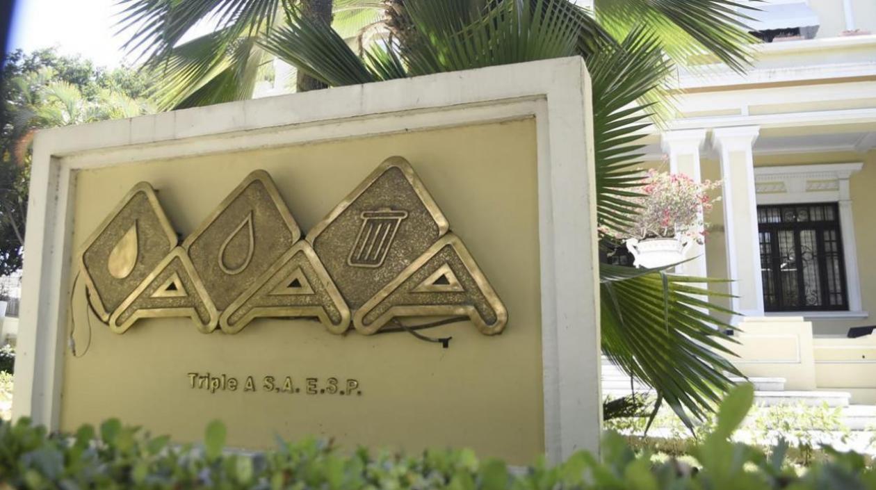 Fachada de la empresa Triple A.