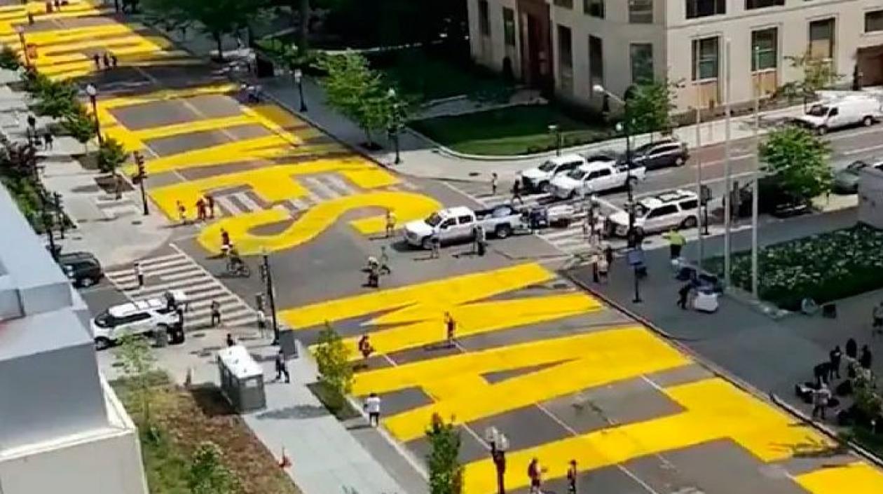 Calle "Black Lives Matter" ("Las vidas negras importan"), en Washington.