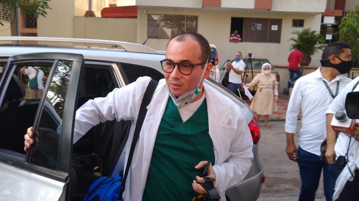 s el médico José Julián Buelvas Díaz, el intensivista que recibió amenazas de muerte.