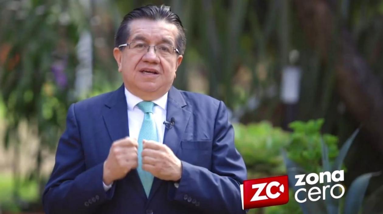 El Ministro de Salud, Fernando Ruiz.