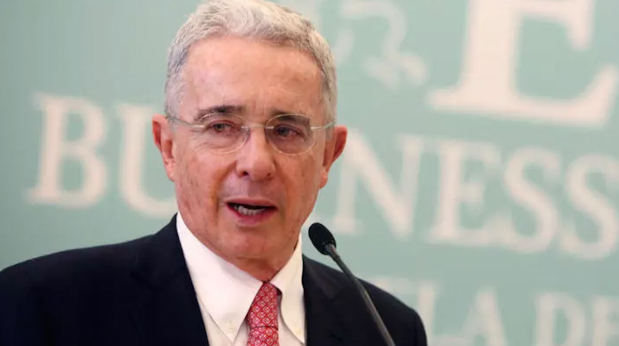 Álvaro Uribe Vélez, senador y expresidente de Colombia.