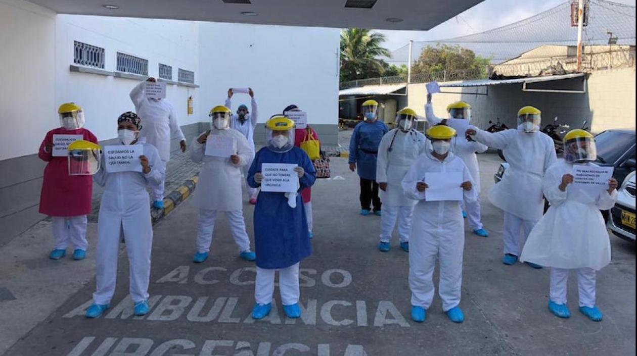 Pediatras advirtiendo el riesgo en que se encuentran en medio de la pandemia.