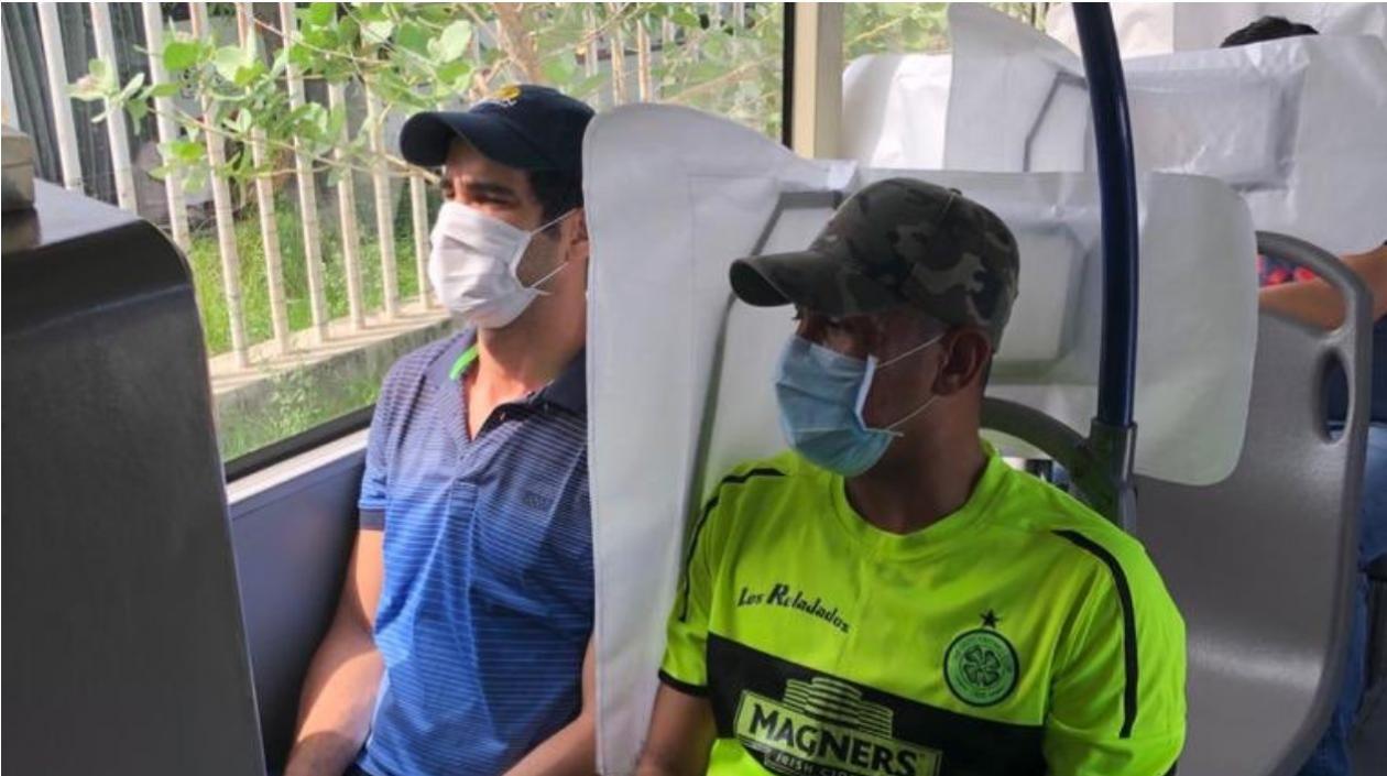 Transmetro contará con separadores de tela antifluido entre las sillas para evitar contagios.