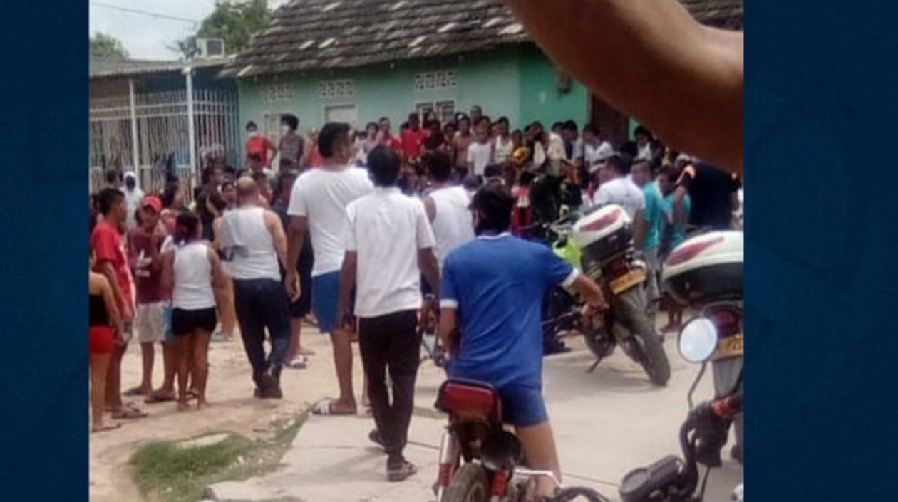 La cantidad de personas que llegó a ver el cadáver.