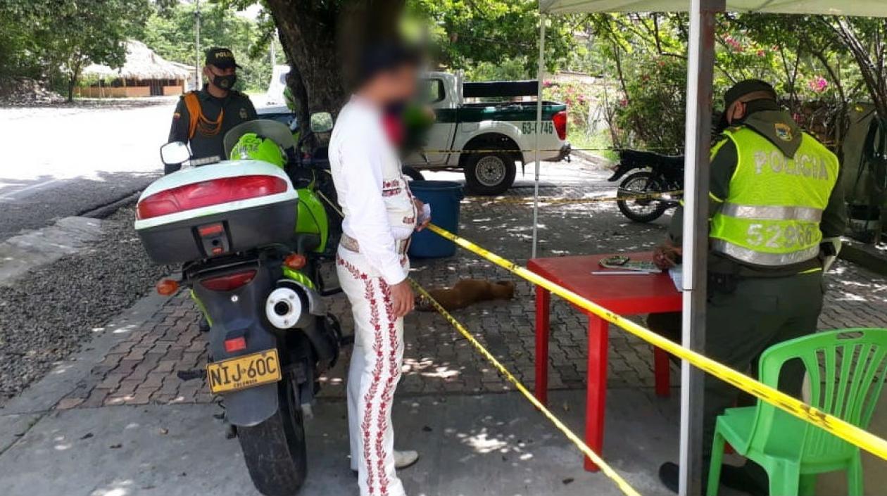 Multas a los mariachis.