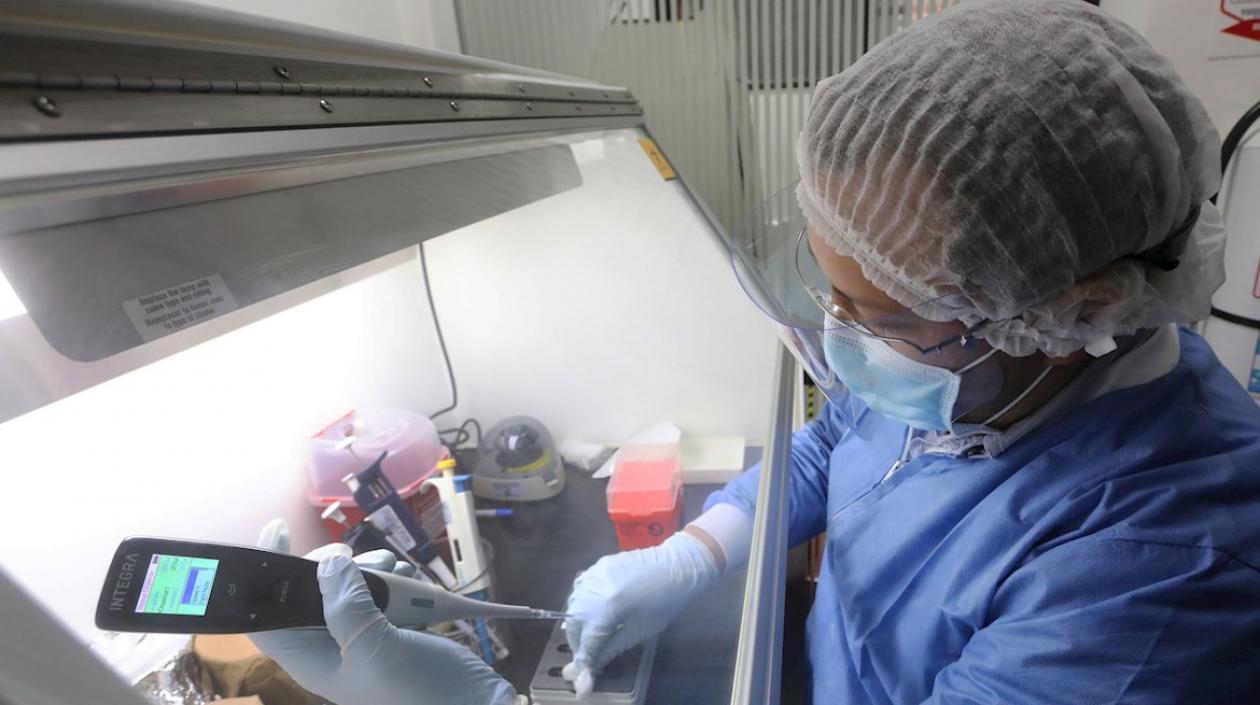 El ensayo clínico busca evaluar la seguridad y eficacia de cuatro posibles tratamientos contra el coronavirus.