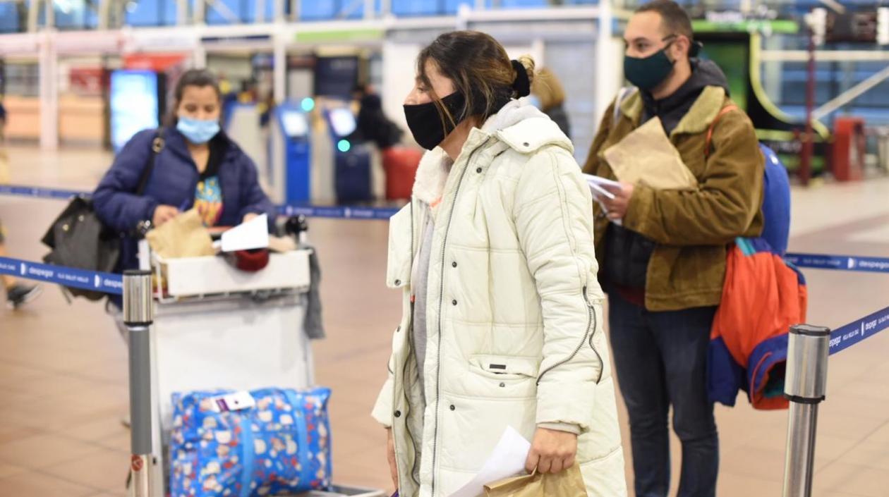 Colombianos que vuelven de Chile.
