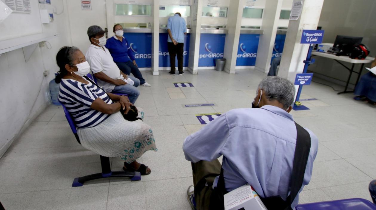 Pagos a adultos mayores.