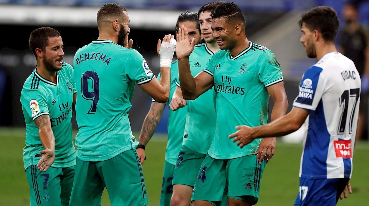 Celebración de Benzema y Casemiro.