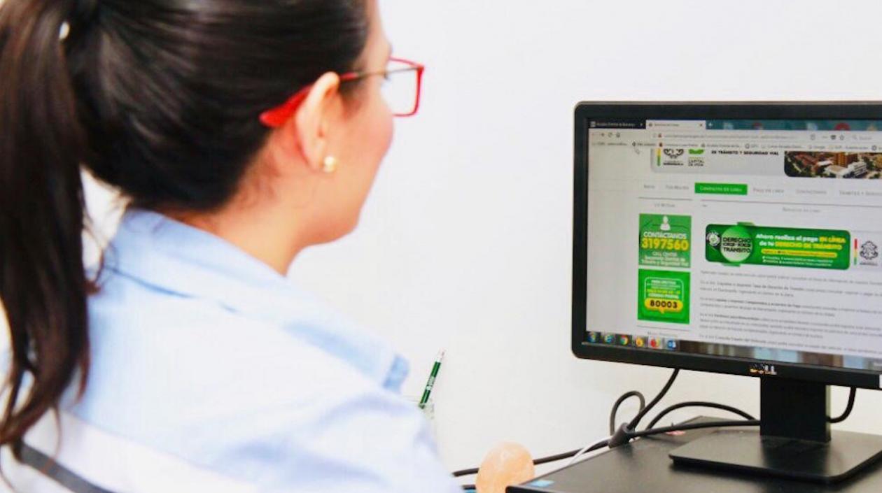 "Quédate en casa y cancela a través de pagos en línea", recomienda Tránsito de Barranquilla.