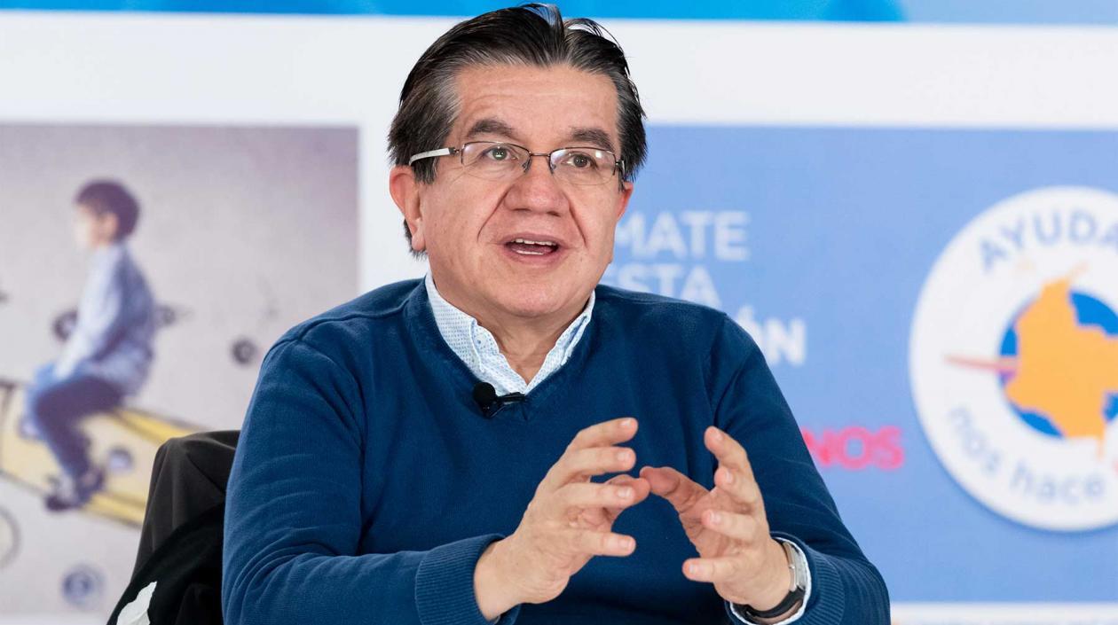 El Ministro de Salud, Fernando Ruiz.