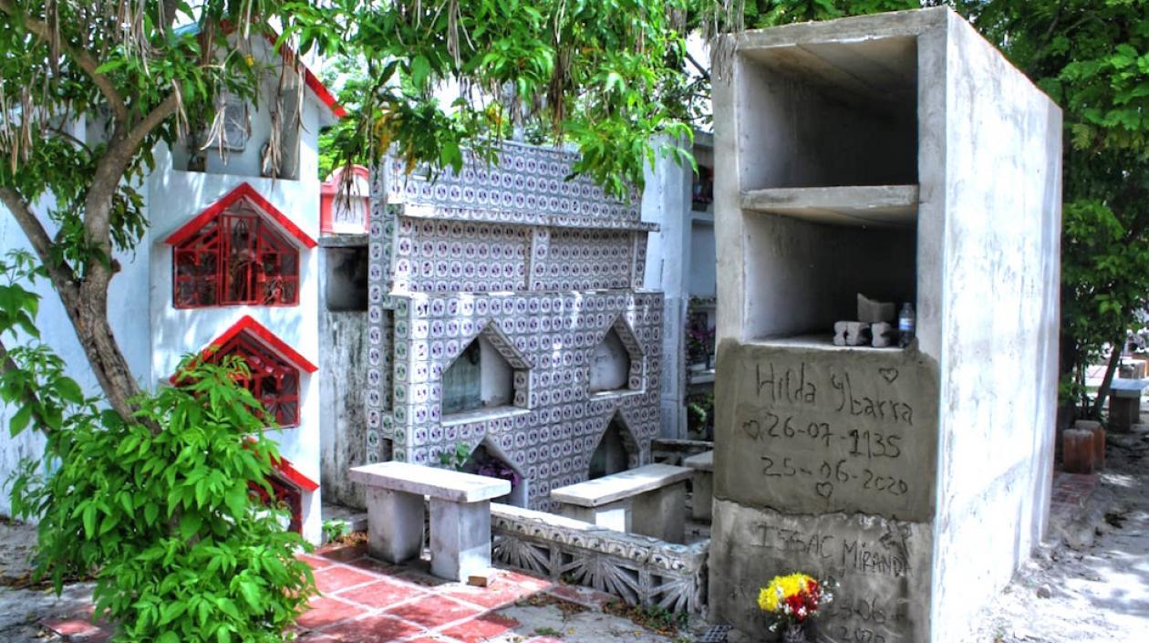 A raíz de la pandemia ha aumentado el número de sepelios en los cementerios.