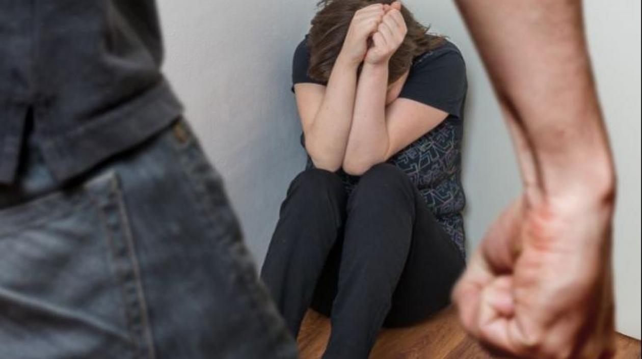 La mujer fue agredida por su pareja.