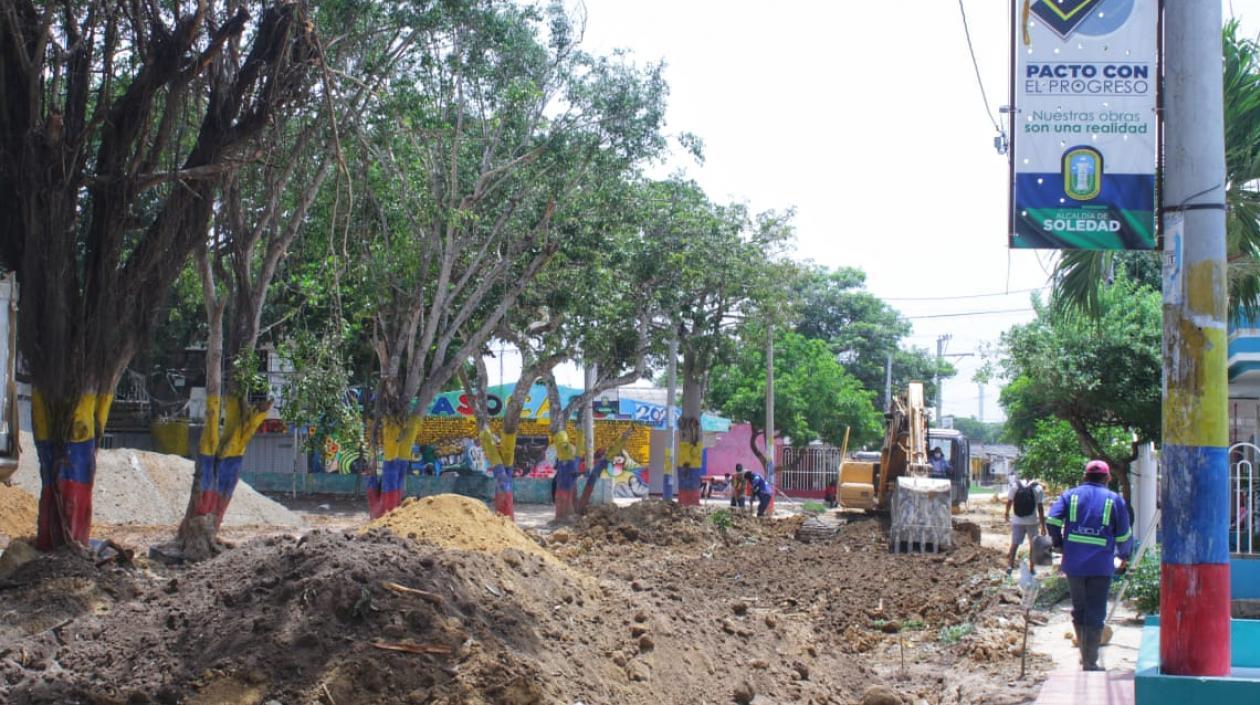 Avance de obras en malla vial en Soledad.