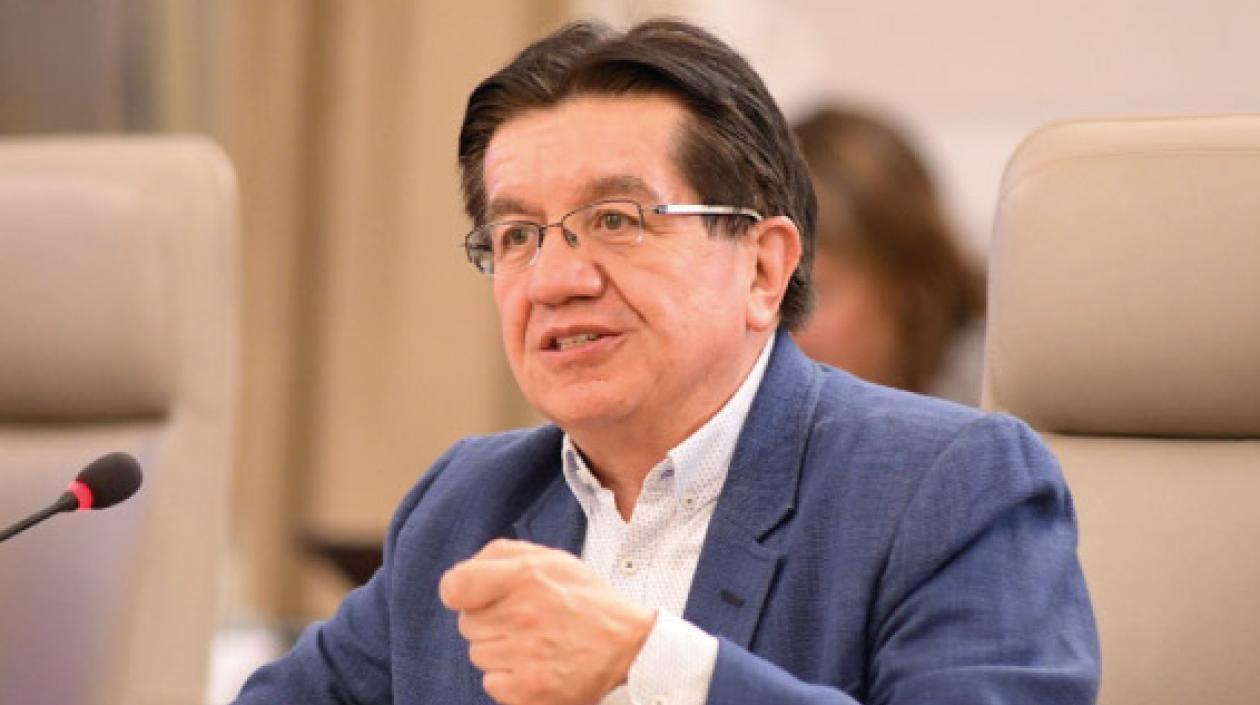 El Ministro de Salud, Fernando Ruiz.