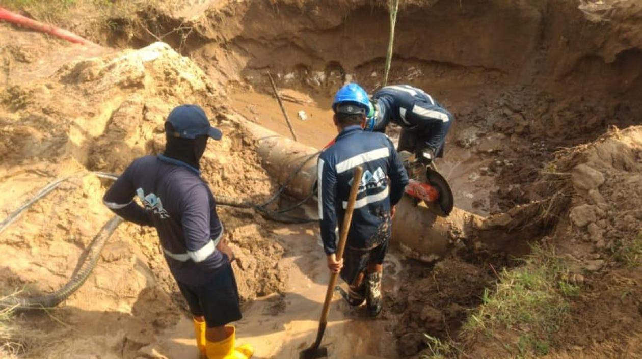 Operarios de la Triple A trabajarán desde las 3 de la tarde en la reparación del tubo.