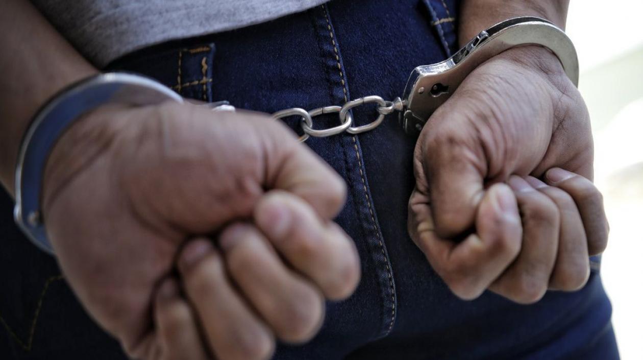 El hombre fue asegurado en centro carcelario.