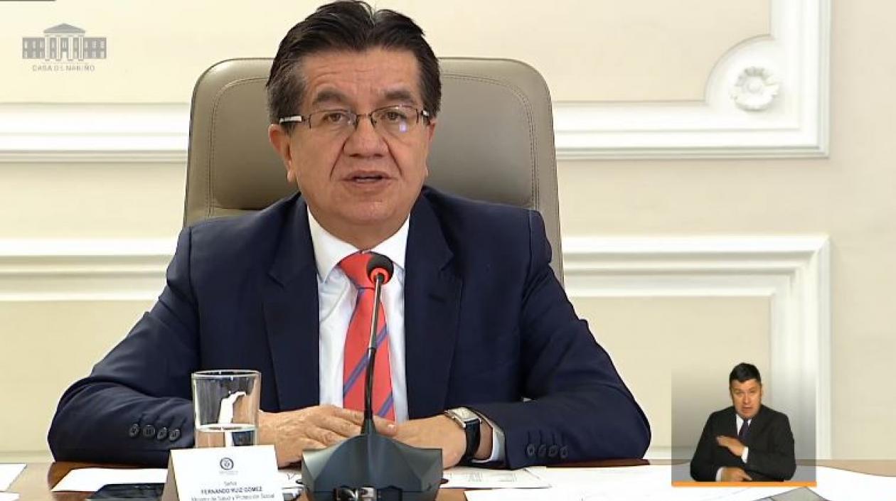 Ministro de Salud Fernando Ruíz.