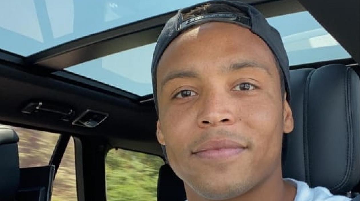 Luis Fernando Muriel, tras salir del hospital.