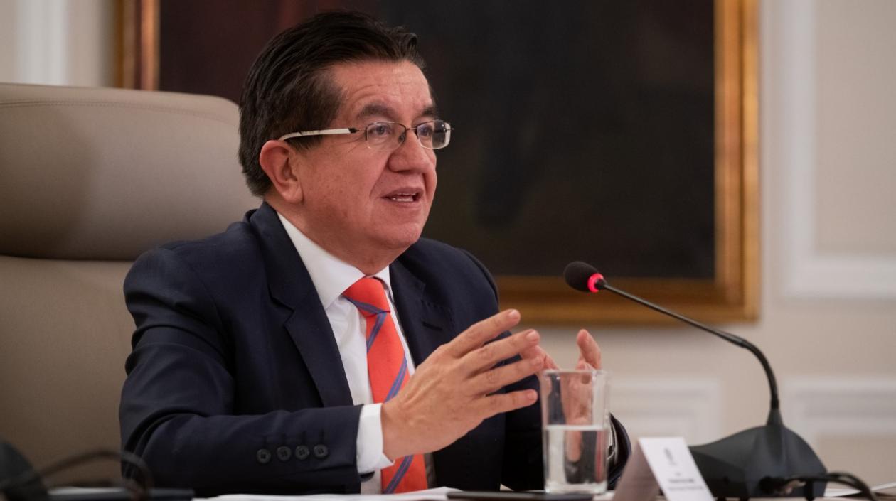 El Ministro de Salud, Fernando Ruiz.