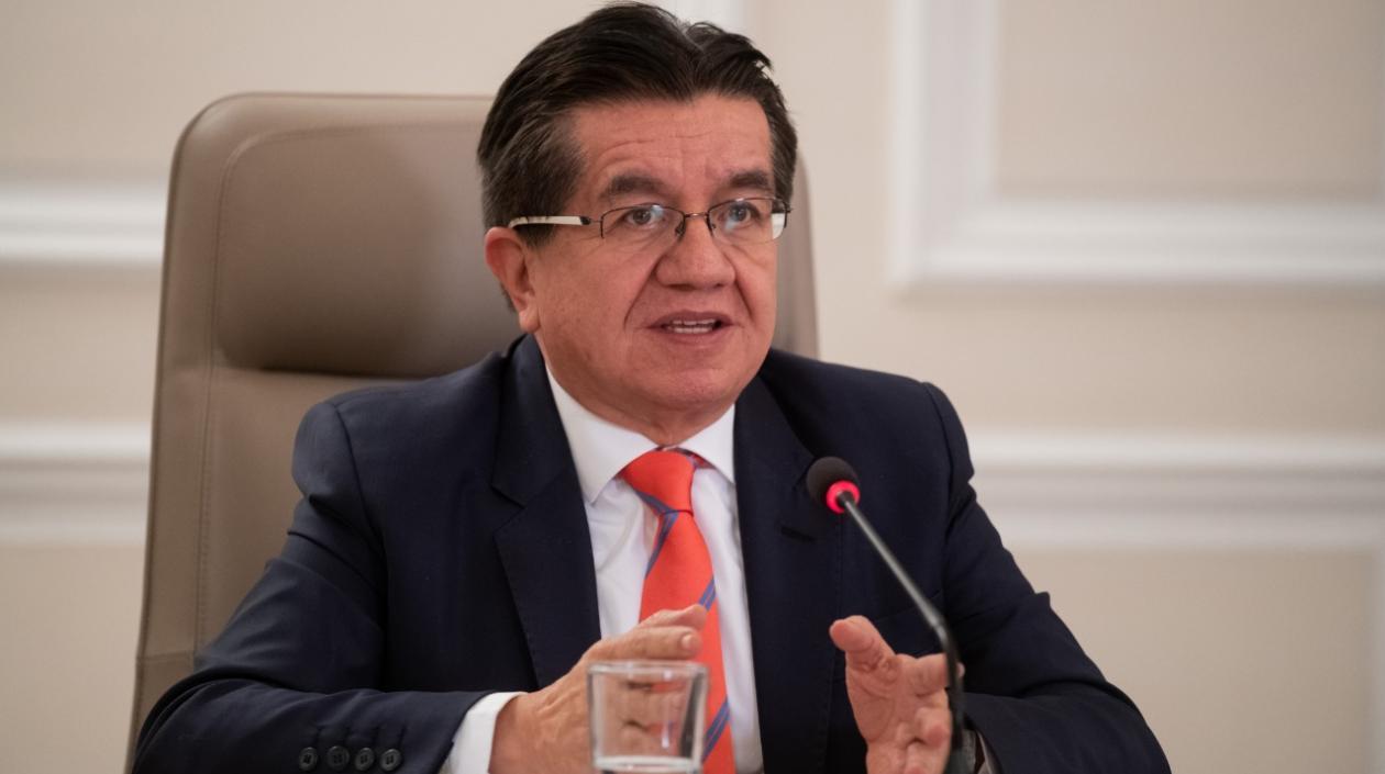 El Ministro de Salud, Fernando Ruiz.