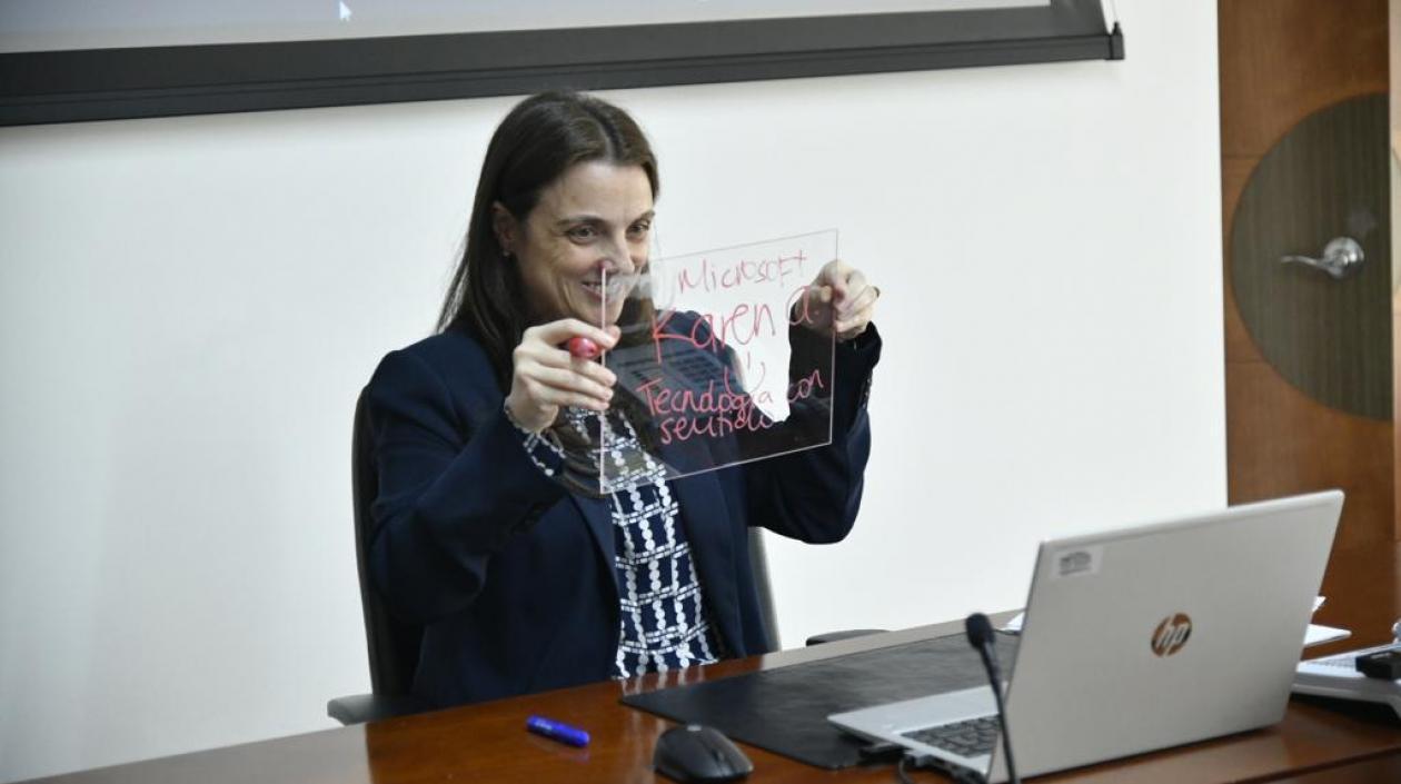 MinTIC firmó con Microsoft una “Alianza para la tecnología con sentido social”. 