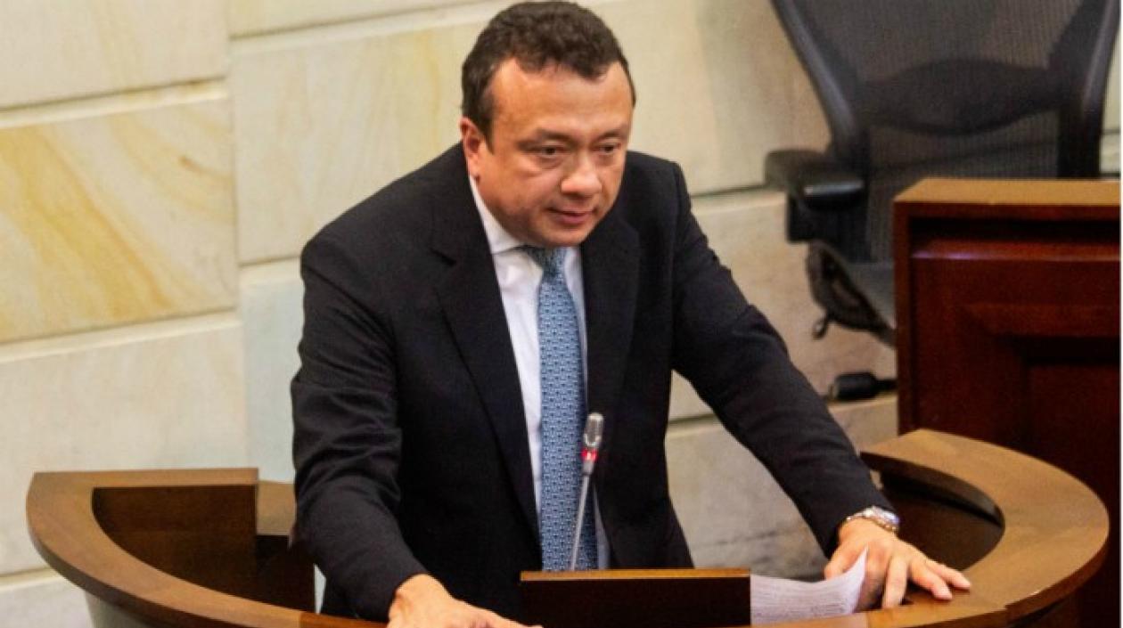 El senador Eduardo Pulgar.