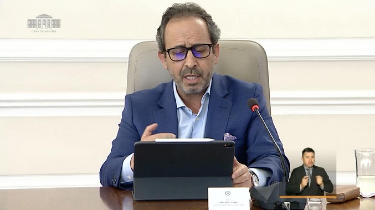 Fabio Aristizábal, Superintendente de Salud.