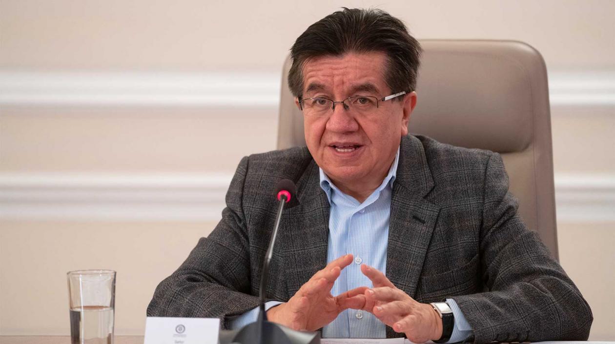 El Ministro de Salud, Fernando Ruiz.