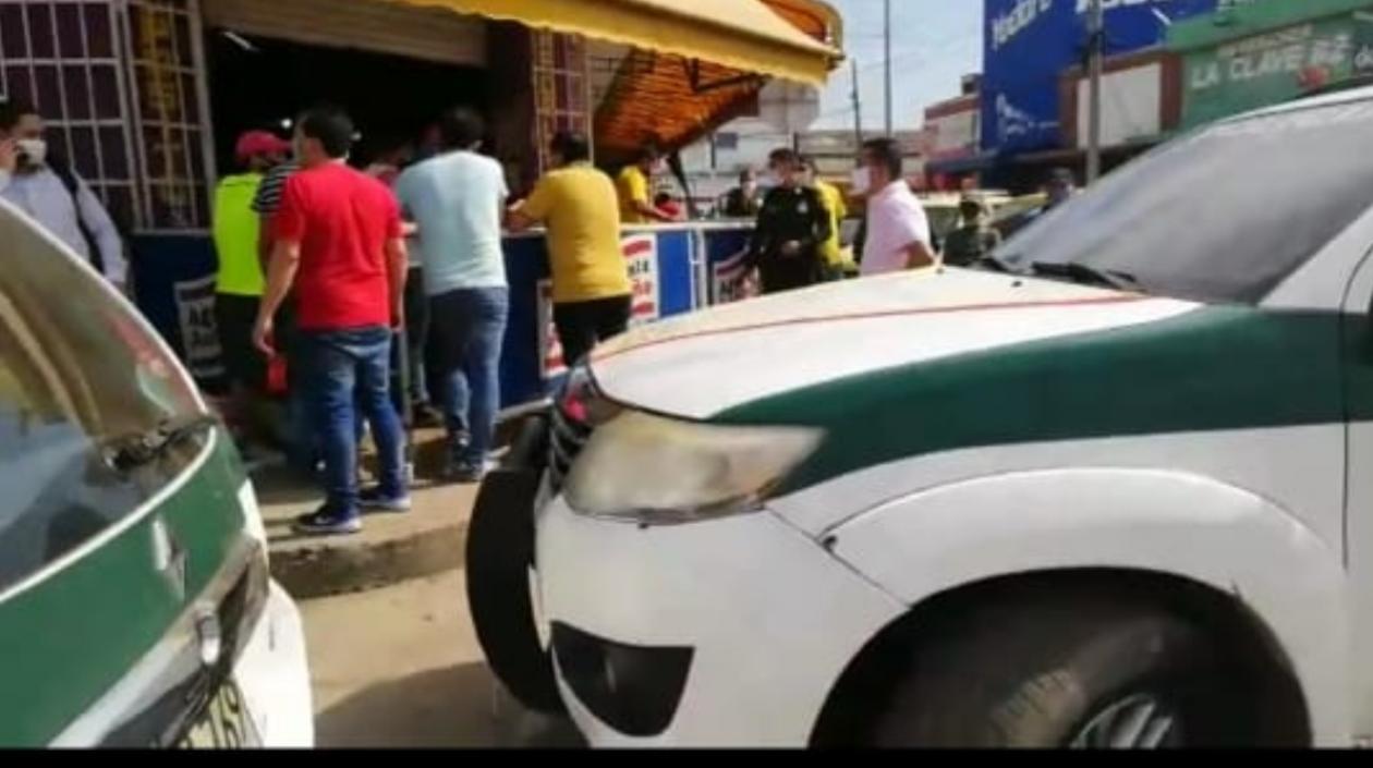 La Policía en el lugar de los hechos.