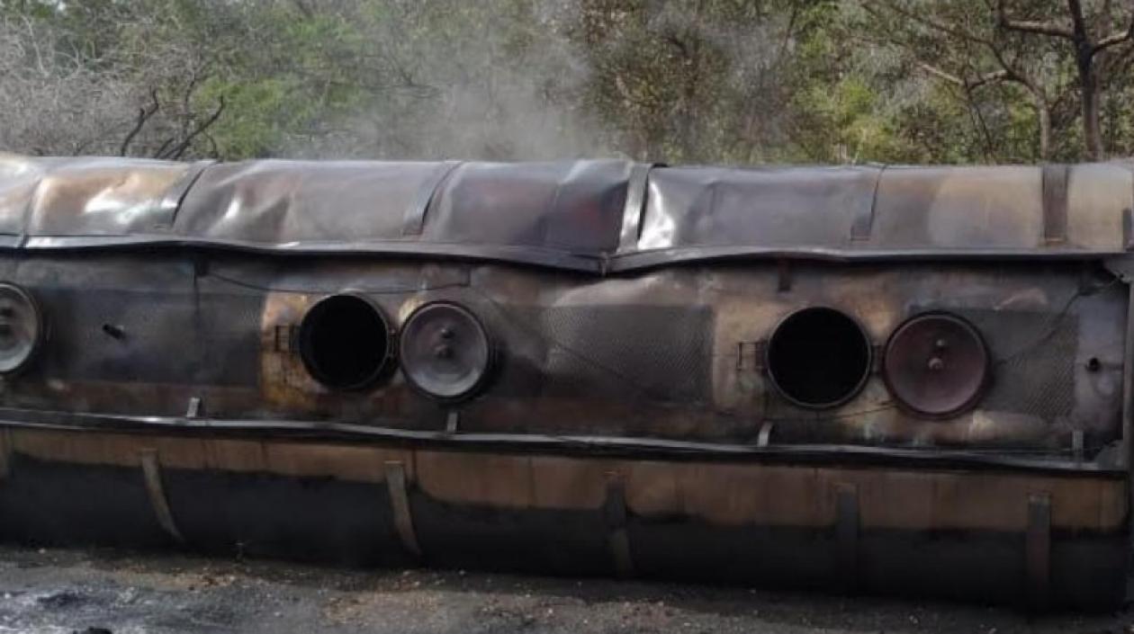 Camión cisterna que explotó.