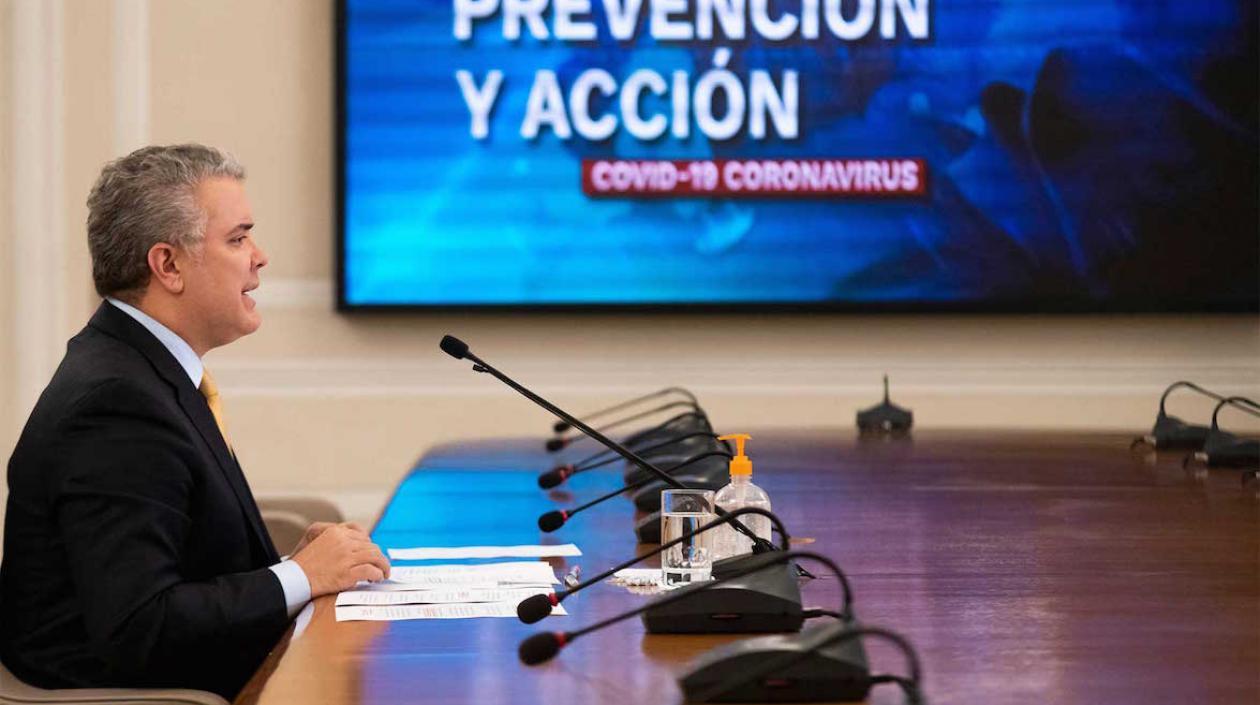 El Presidente Iván Duque expresando condolencias por los militares fallecidos.