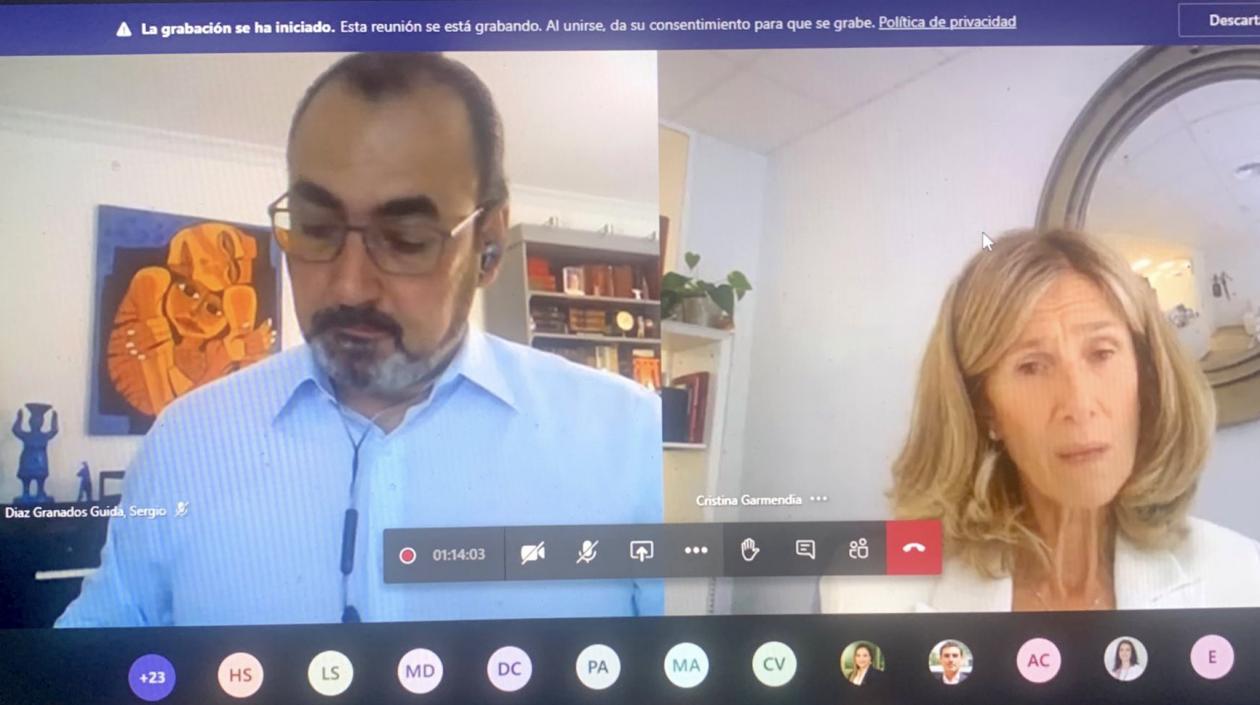 Sergio Díaz-Granados en un foro virtual en Bogotá con la presidenta de la Fundación Cotec, Cristina Garmendia.