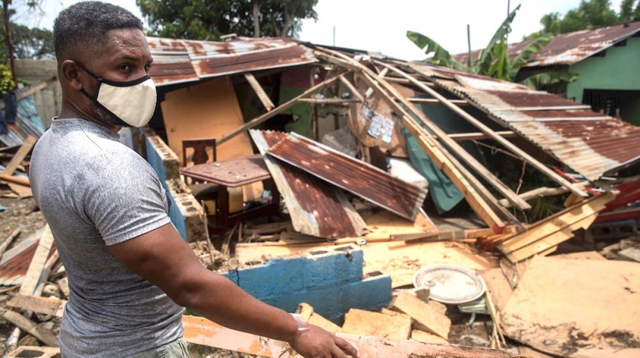 Estragos causados por 'Isaías' en República Dominicana.