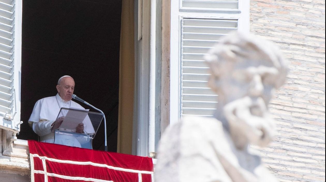 Papa Francisco en el rezo del Ángelus.