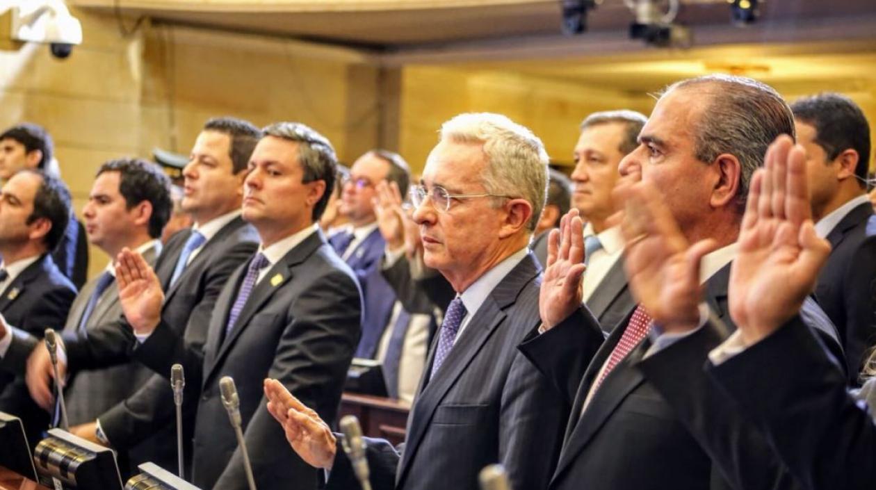 Álvaro Uribe, senador.