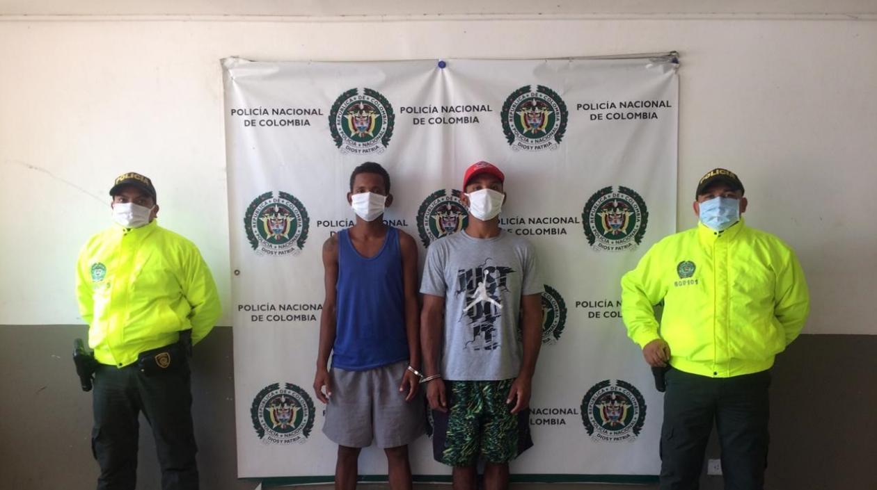 José Guillermo Urinas Frías, de 23 años; y Vidal Enrique Cabrera Villamil, de 19. 