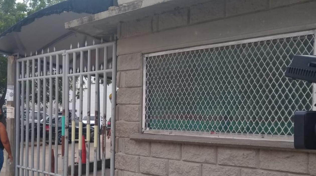 Ambos heridos fueron llevados a la Clínica Adela de Char de Soledad.