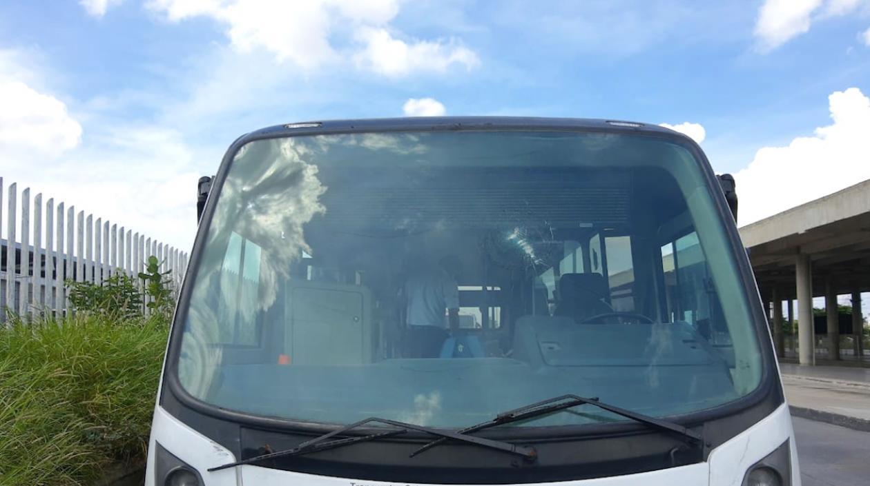 El vehículo vandalizado.