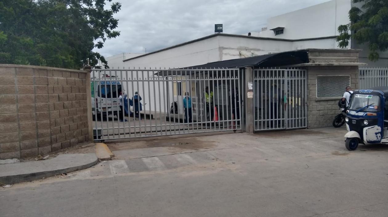 Antonio Enrique Figueroa Hurtado fue llevado a la Clínica Adela de Char, donde ingresó sin signos vitales.