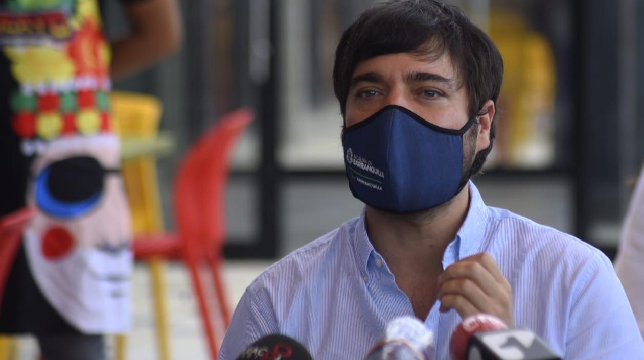 Jaime Pumarejo en rueda de prensa en el Caimán del Río.