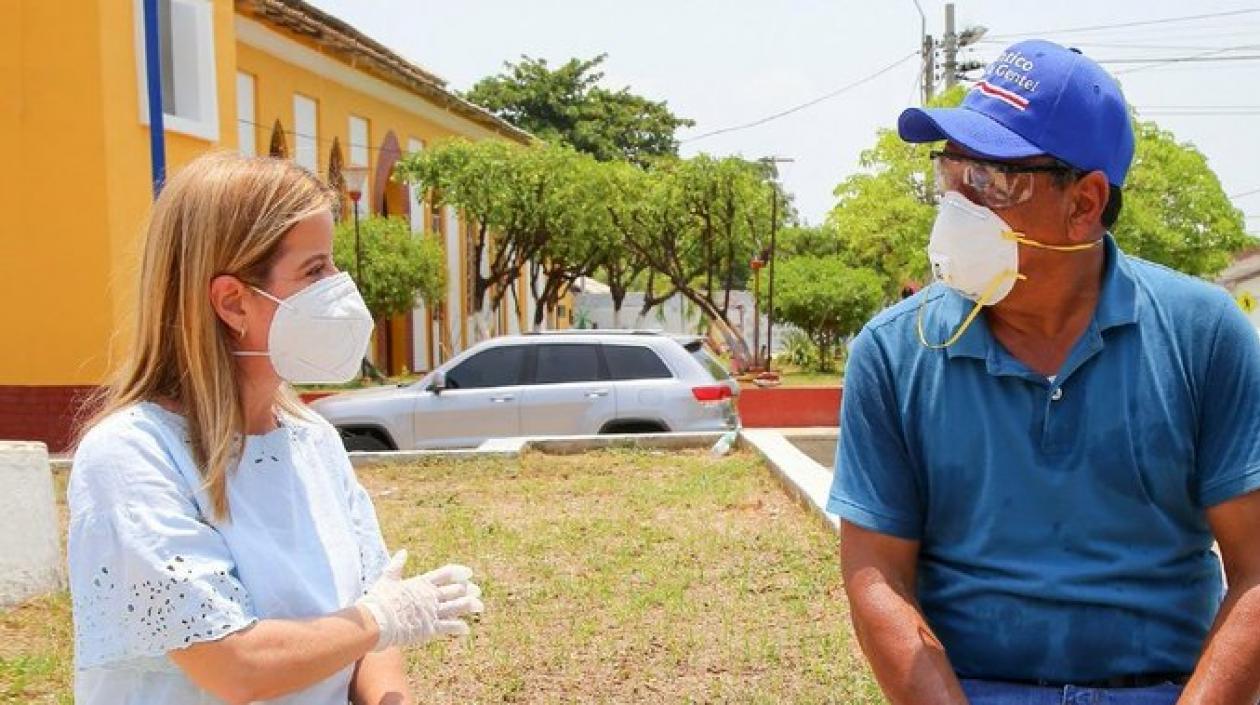 Gobernadora Elsa Noguera y el alcalde de Repelón, Eduardo Polo.