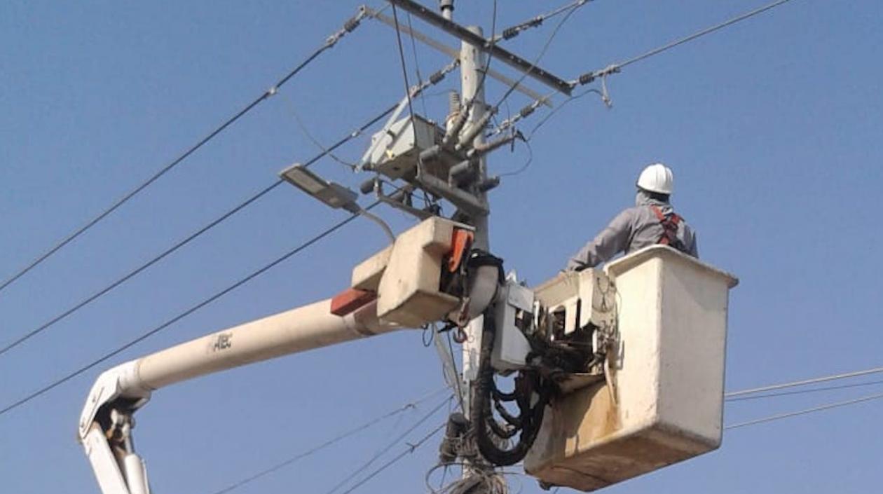 Trabajos serán de reubicación de redes por canalización de arroyos.
