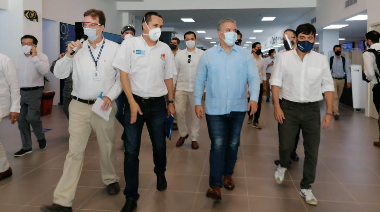 El Presidente Iván Duque y el Alcalde Jaime Pumarejo.